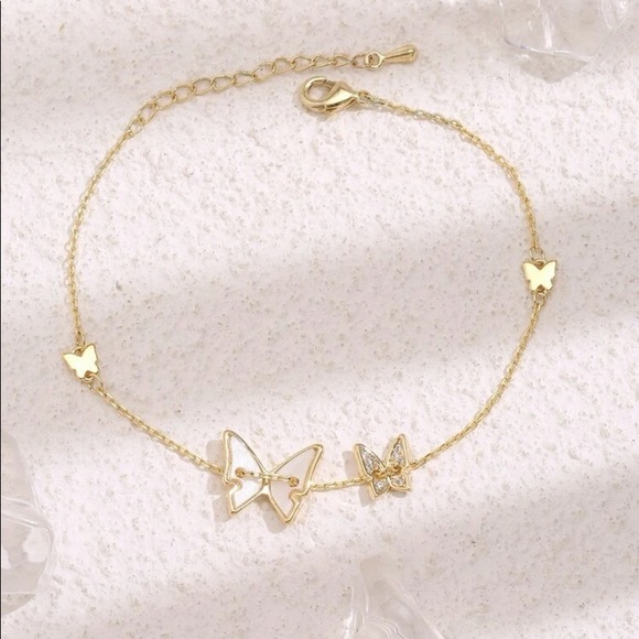 Jewelry - Gold plated bracelet